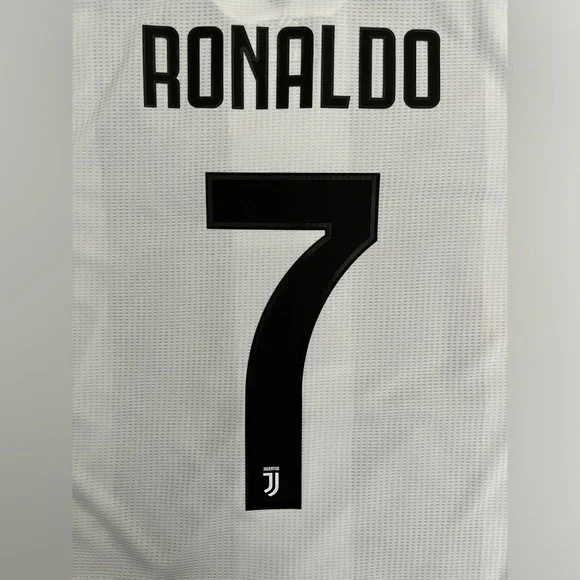 Ronaldo #7 Juventus Home 2018 retro Jersey Player Version slim fit Small Fit - Picture 3 of 5